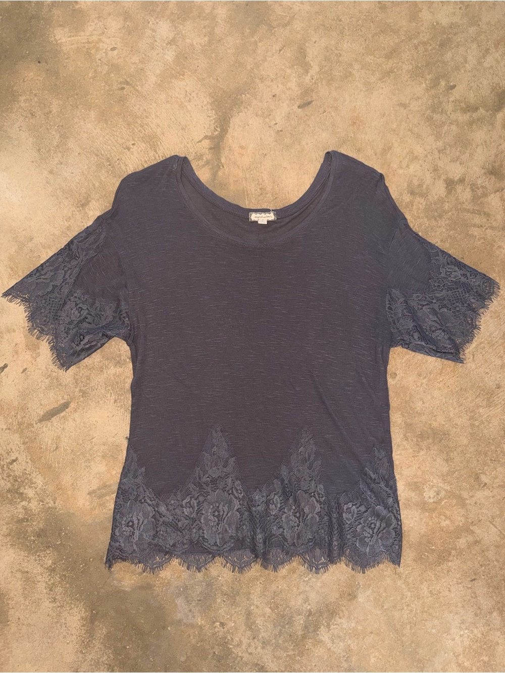 Eyeshadow Charcoal Lace Trim Short Sleeve Top Women’s Size Small